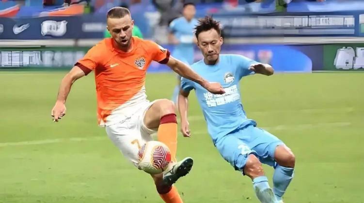 包含联赛中多支强队展开激烈角逐，赛况激烈的词条