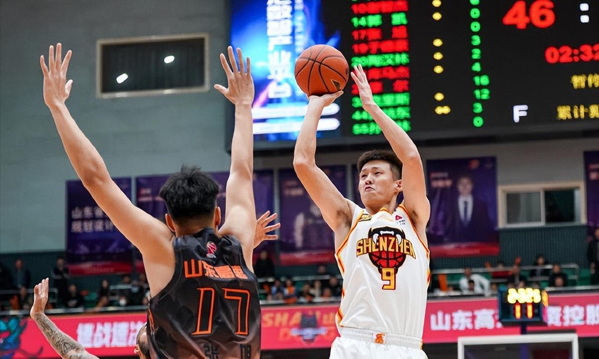 关于篮球联赛决赛再次因天气原因推迟，球迷期待新日期的信息