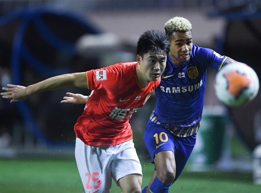 关于广州恒大主场战平江苏苏宁，保持领跑位置不动的信息