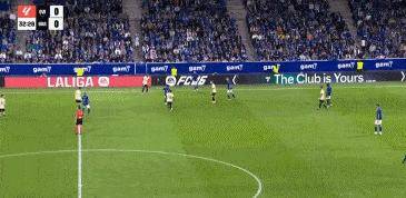 塞维利亚逆袭击败巴萨，追赶皇马莱万特