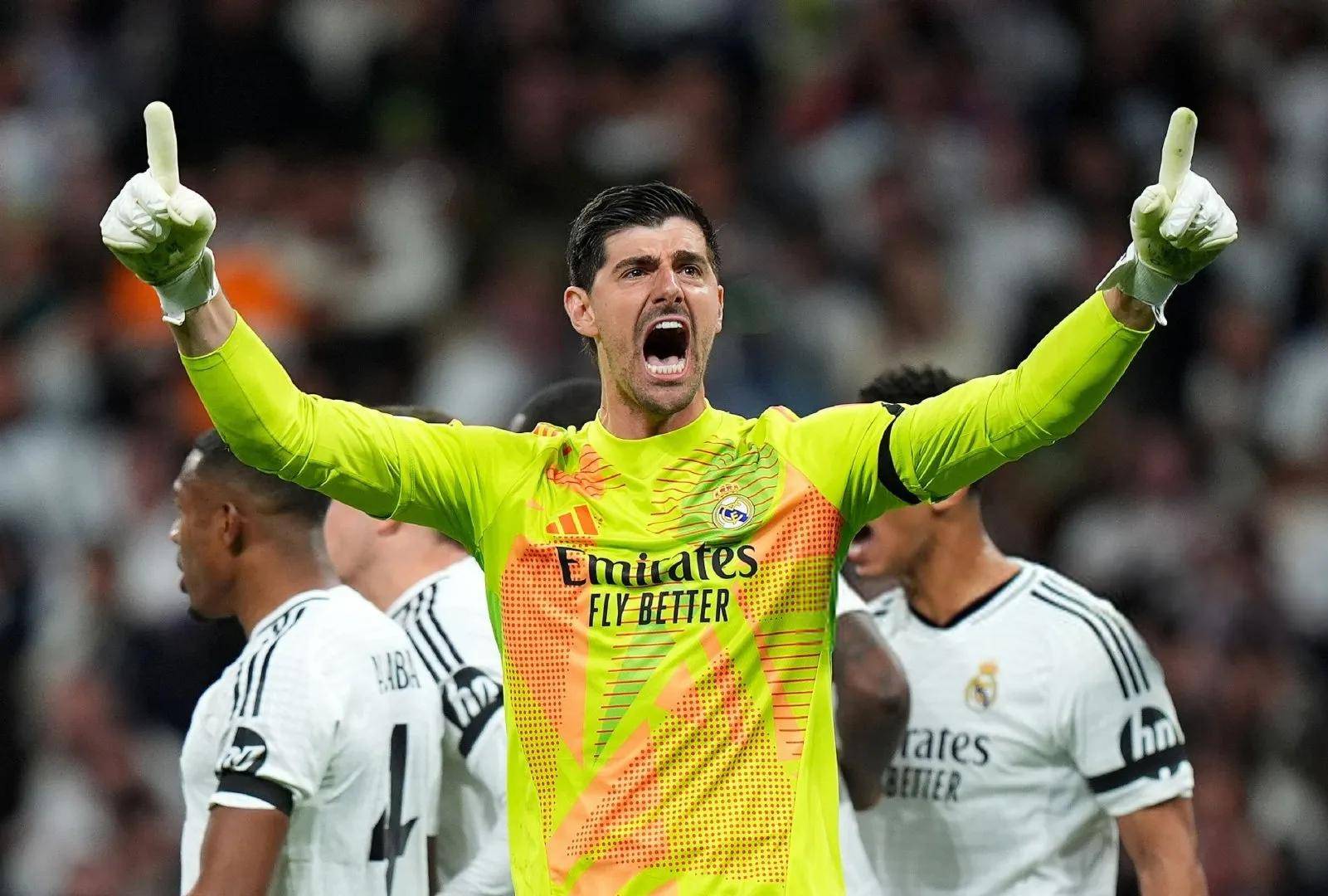 纳瓦斯扑出点球帮皇马飞跃晋级欧冠